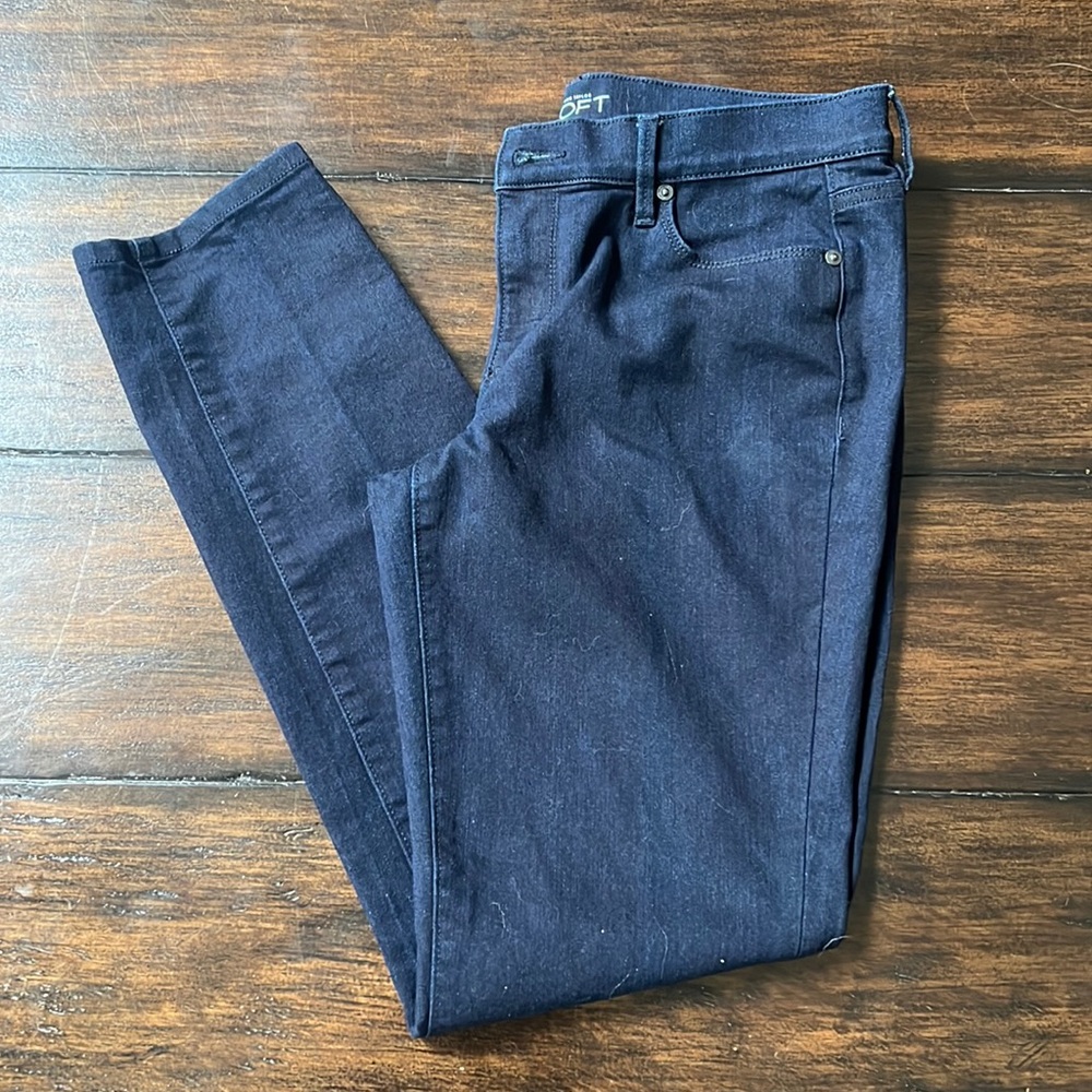 LOFT Modern Skinny Size 10/30 Jeans EUC